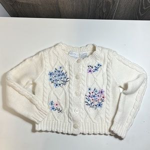 Koala kids 🐨 Size 2T Cute Girl’s Knit Button Down Sweater